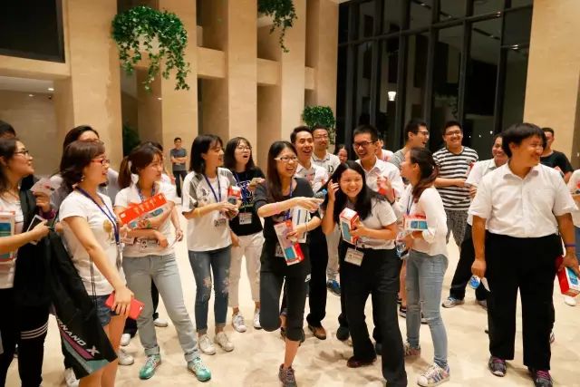 公司舉辦中秋節外地單身青年歡樂嘉年華活動13.jpg 公司舉辦中秋節外地單身青年歡樂嘉年華活動13.jpg